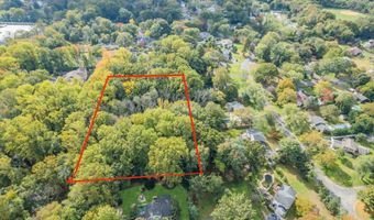 123-125 Magnolia Ln, Middletown, NJ 07748