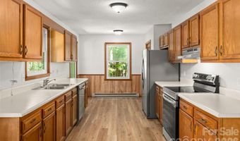 33 Baker Dr, Asheville, NC 28806