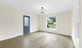 719 E 7th St, Auburn, IN 46706