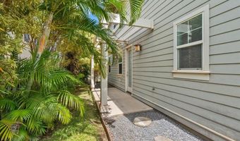 30 Laukahi St, Kihei, HI 96753