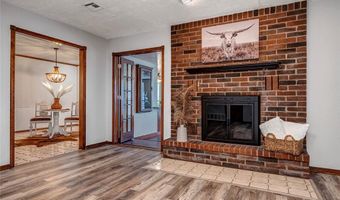 3208 California Ave, Chickasha, OK 73018