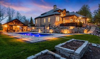 6830 N PURDY Pkwy, Appleton, WI 54913