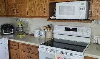 560 N Front St, Arco, ID 83213