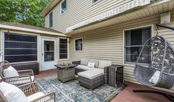 382 Wheaton Ave, Bayville, NJ 08721