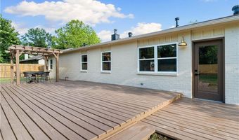 402 SW 11th St, Bentonville, AR 72712
