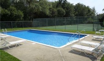 15 Hammersmith Rd 31A, Newport, RI 02840