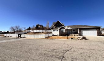 280 Juniper St, Buffalo, WY 82834