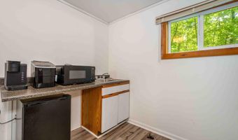 100 W YOUGHIOGHENY Dr, Aurora, WV 26705