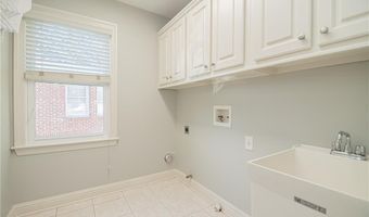 4012 Erin Dr, Alpharetta, GA 30022