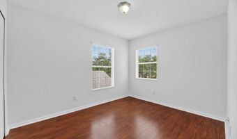 7711 Nottinghill Sky Dr, Apollo Beach, FL 33572