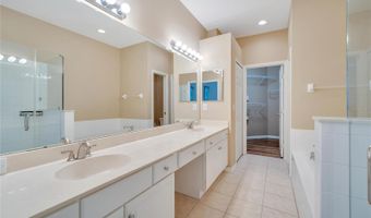 5508 GOLDEN ISLES Dr, Apollo Beach, FL 33572