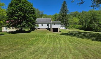 201 Ridgewood Dr, Amsterdam, OH 43903