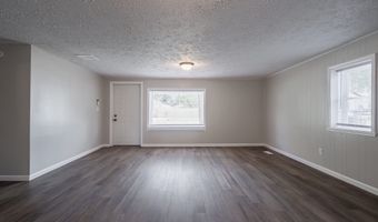 4690 N Sadlier Dr, Indianapolis, IN 46226