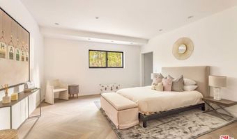 9405 Sierra Mar Pl, Los Angeles, CA 90069