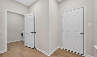 44385 MALTESE FALCON Sq, Ashburn, VA 20147