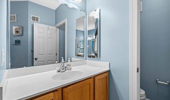 5725 CALLCOTT Way P, Alexandria, VA 22312