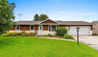 1517 NAVARINO St, Algoma, WI 54201