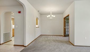 983 Golden Aspen Pl, Ashland, OR 97520
