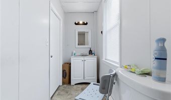 513 Washington St, Coventry, RI 02816