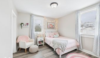 1318 E 28th St, Anderson, IN 46016