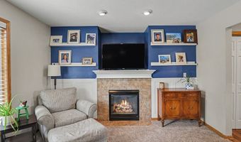1819 NW Lakeside Dr, Ankeny, IA 50023