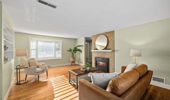 3923 MCCOMB Ave, Cheyenne, WY 82001