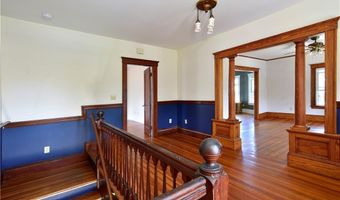 1 Arnold Ave, Newport, RI 02840