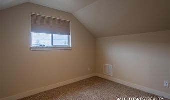 2953 E Ave, Cody, WY 82414
