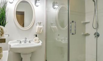 7021 WHITTIER Blvd, Bethesda, MD 20817