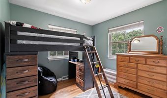 341 Abbyshire Rd, Akron, OH 44319