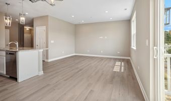 381 Masters Dr, Addison, IL 60101
