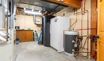 1109 Lakeview Ave, Alexandria, MN 56308