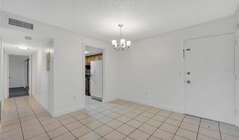 924 LAKE DESTINY Rd G, Altamonte Springs, FL 32714