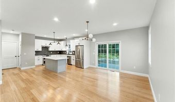 6 Pico Cir, Johnston, RI 02919