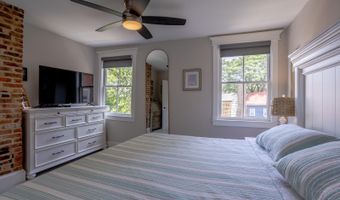 32 CORNHILL St, Annapolis, MD 21401