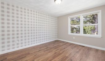 29 Pepper Bush Trl, Narragansett, RI 02874