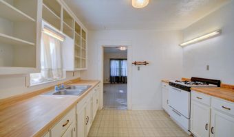 1723 VALLEY Rd SW, Albuquerque, NM 87105