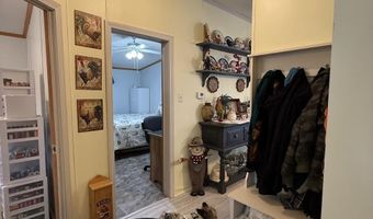 5 Freedom Ln, Belfast, ME 04915