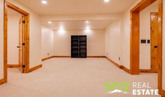 9 Falcon Dr, Cody, WY 82414