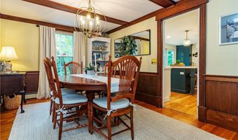 155 Oakdale Rd, North Kingstown, RI 02852