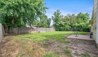4015 Clarendon St, Bel Aire, KS 67220