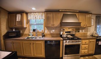 33 Blueberry Rd, Ossipee, NH 03814