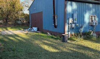 301 Choctaw St, Arkoma, OK 74901