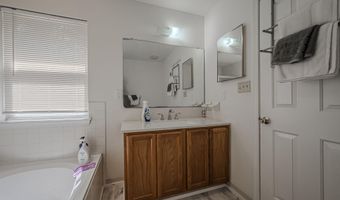 214 NORTHDOWN Dr, Dover, DE 19904