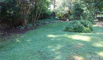 7017 Knightswood Dr, Charlotte, NC 28226