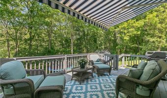 123 CASTLE ROCKS Rd, Warwick, RI 02886
