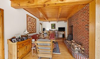 40 Indian Ladder Dr, Altamont, NY 12009