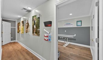 7 W MAIN St 12-14, Apopka, FL 32703