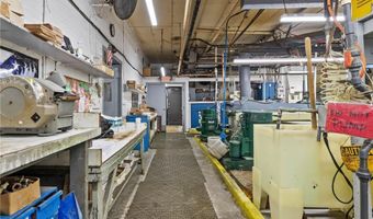 634 Park Ave, Cranston, RI 02910