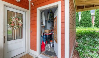 37 Bryant St, Asheville, NC 28806